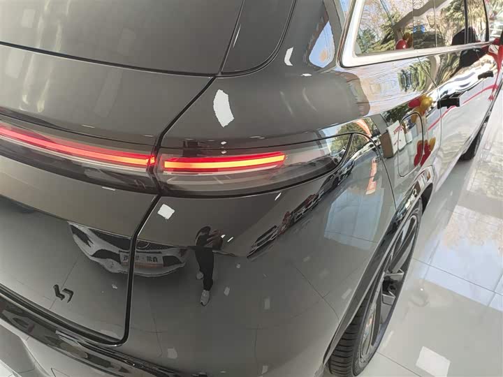 Фото 8 - LiXiang L7