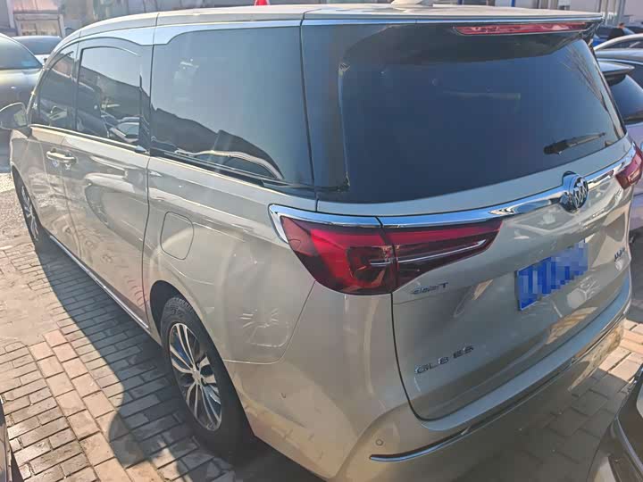 Фото 3 - Buick GL8 ES