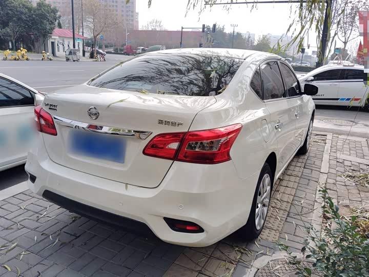 Фото 7 - Nissan Sylphy