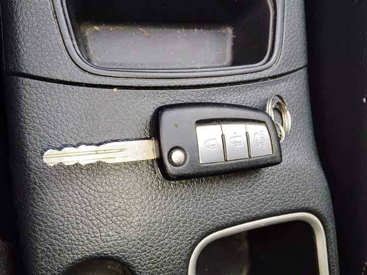 Фото 9 - Nissan Sylphy