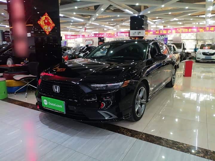 Фото 1 - Honda Accord