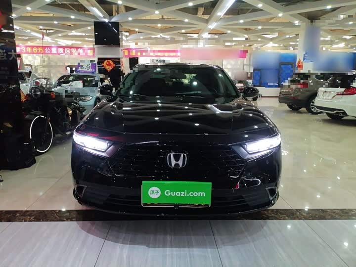 Фото 3 - Honda Accord