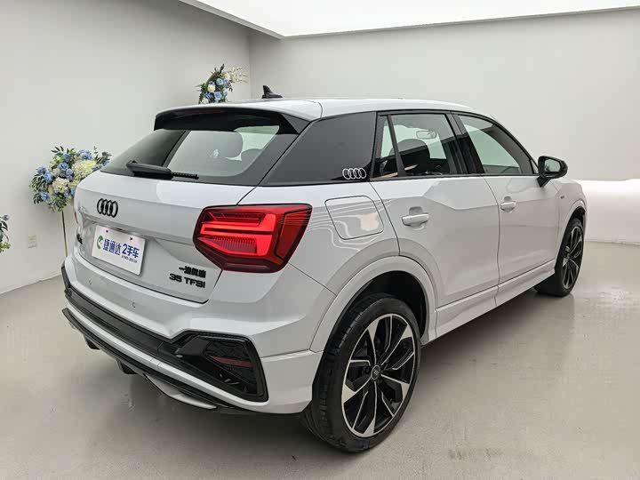 Фото 4 - Audi Q2L