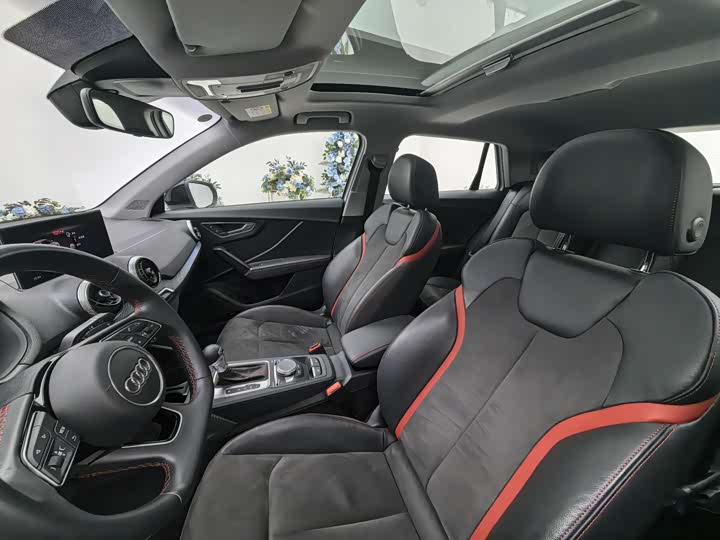 Фото 8 - Audi Q2L
