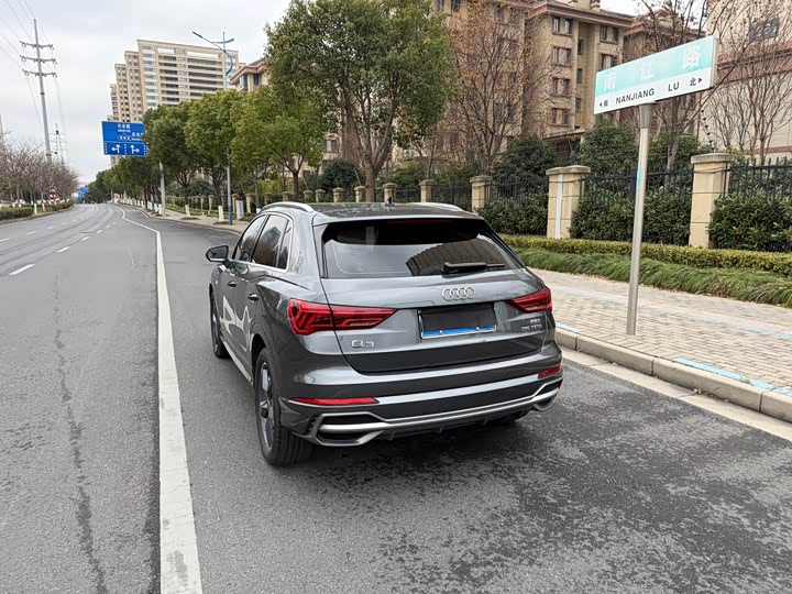 Фото 3 - Audi Q3