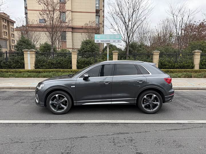 Фото 5 - Audi Q3