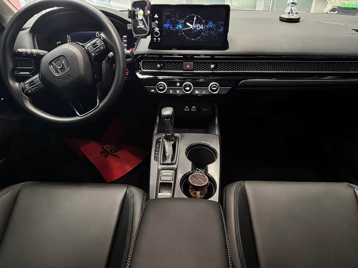 Фото 9 - Honda Civic