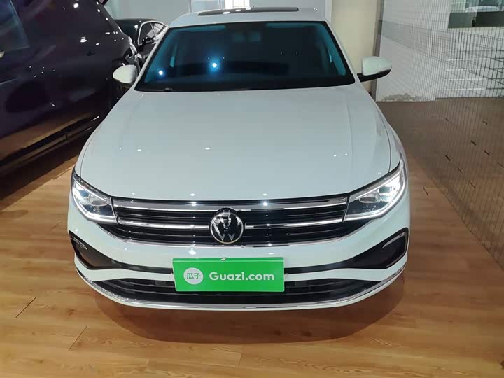 Фото 3 - Volkswagen Bora