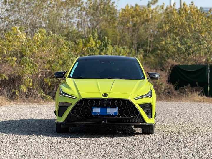 Фото 2 - MG Motor 5 Scorpio