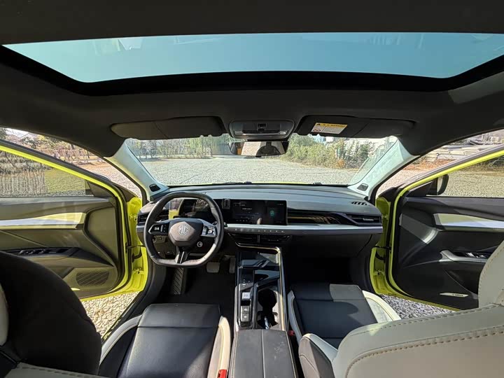 Фото 6 - MG Motor 5 Scorpio