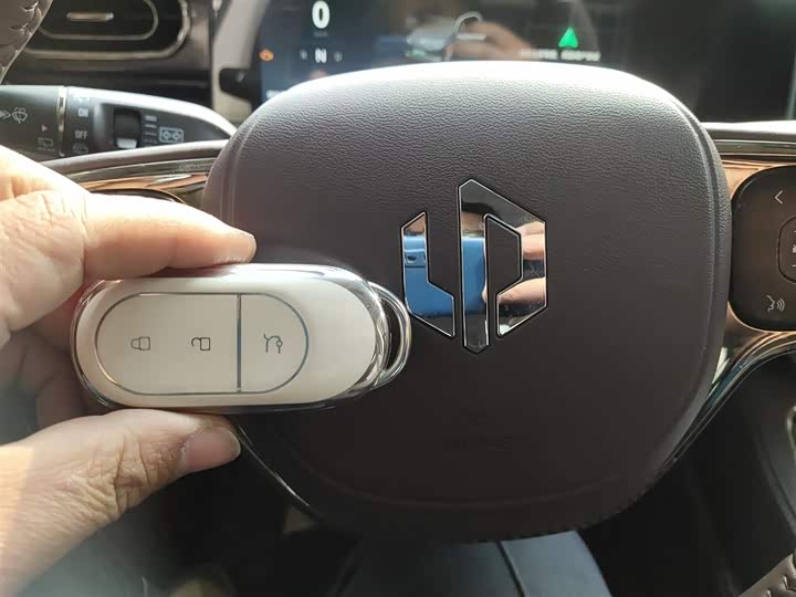 Фото 9 - Leapmotor C11