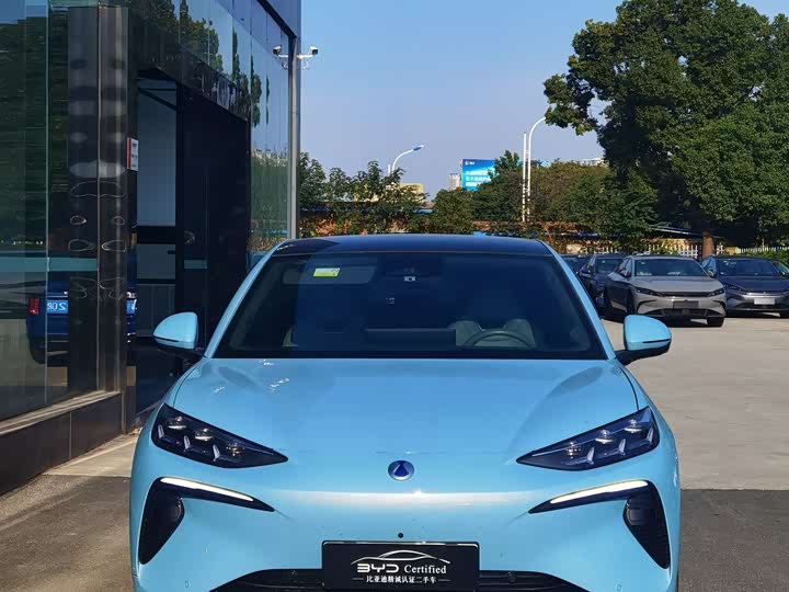 Фото 3 - Denza N7