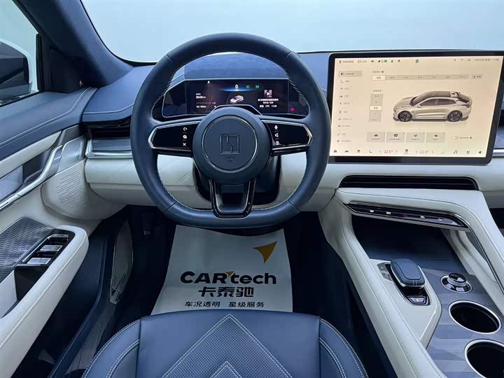 Фото 8 - Zeekr 001