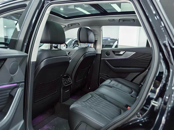 Фото 9 - Hongqi HS5