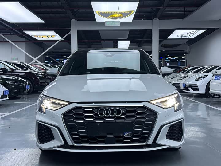 Фото 2 - Audi A3