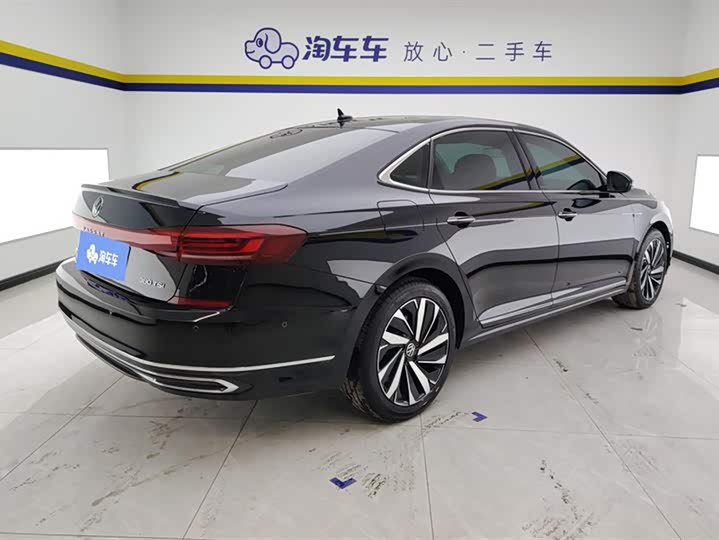 Фото 3 - Volkswagen Passat