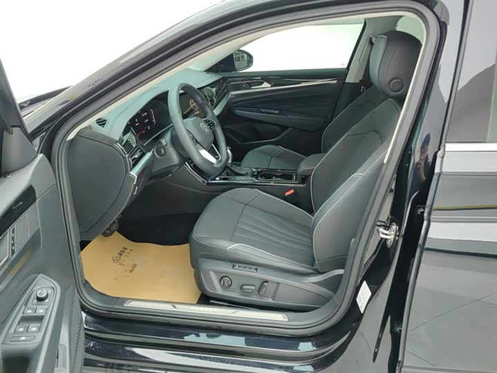 Фото 9 - Volkswagen Passat