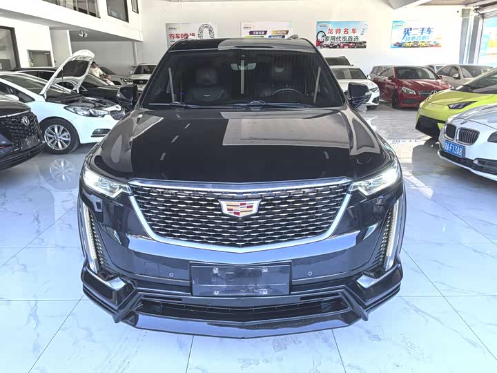 Фото 2 - Cadillac XT6