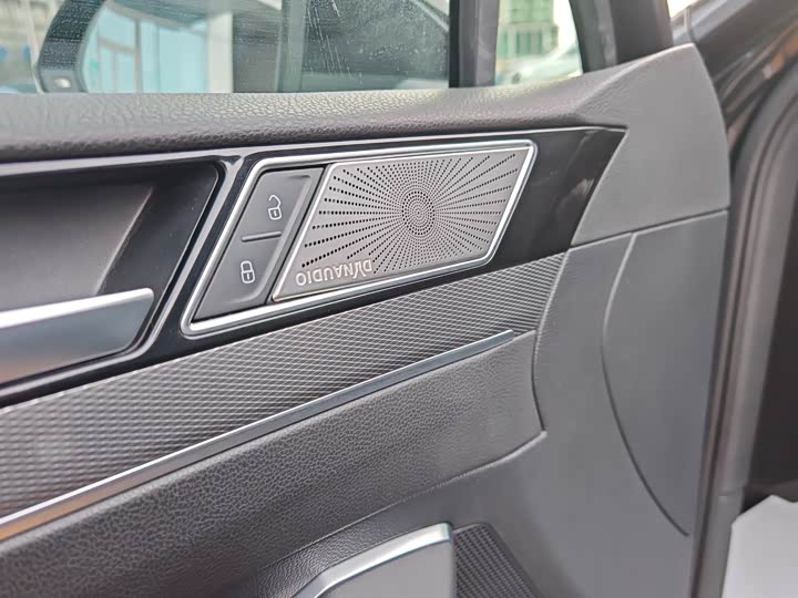 Фото 9 - Volkswagen Magotan