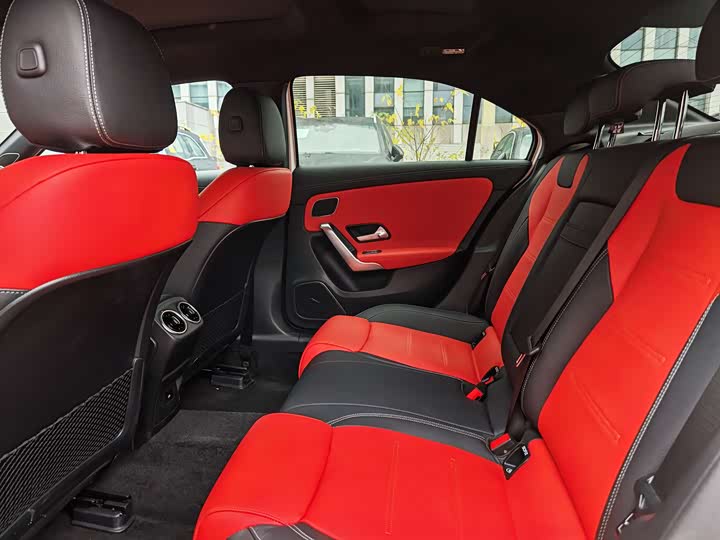 Фото 7 - Mercedes-Benz A-Class AMG