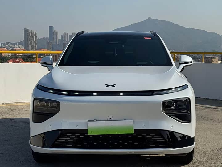 Фото 2 - XPeng G9