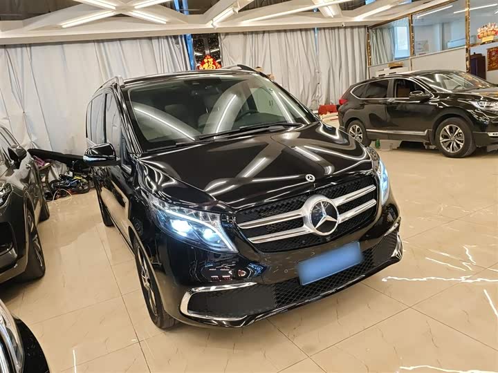 Фото 4 - Mercedes-Benz V-Class