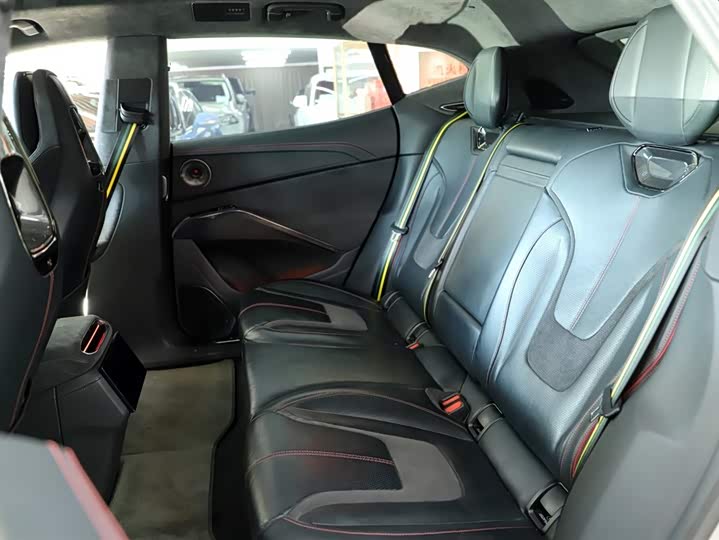 Фото 7 - Lotus Eletre