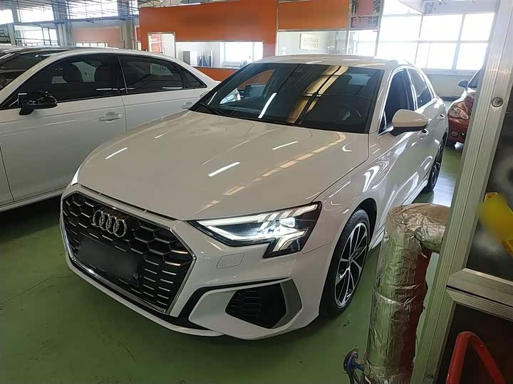 Фото 2 - Audi A3