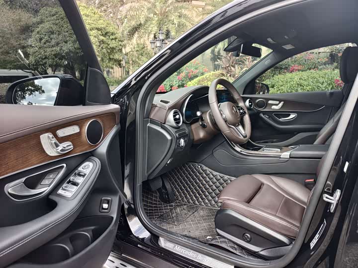 Фото 8 - Mercedes-Benz GLC-Class