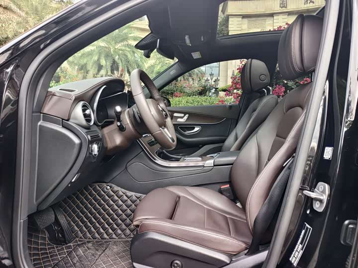 Фото 9 - Mercedes-Benz GLC-Class