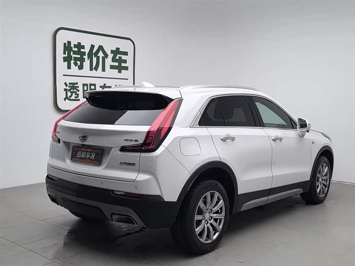 Фото 2 - Cadillac XT4