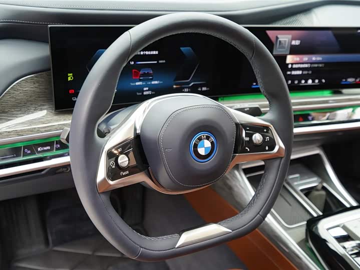 Фото 7 - BMW i7