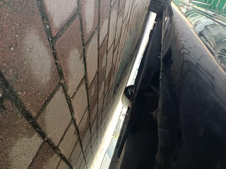 Фото 6 - Hongqi H9