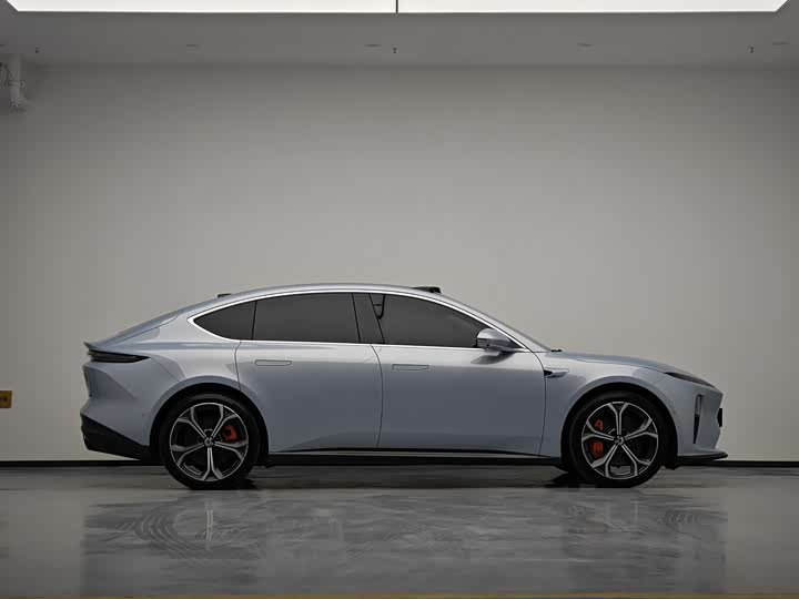 Фото 8 - Nio ET5