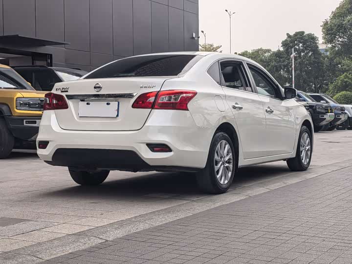 Фото 6 - Nissan Sylphy