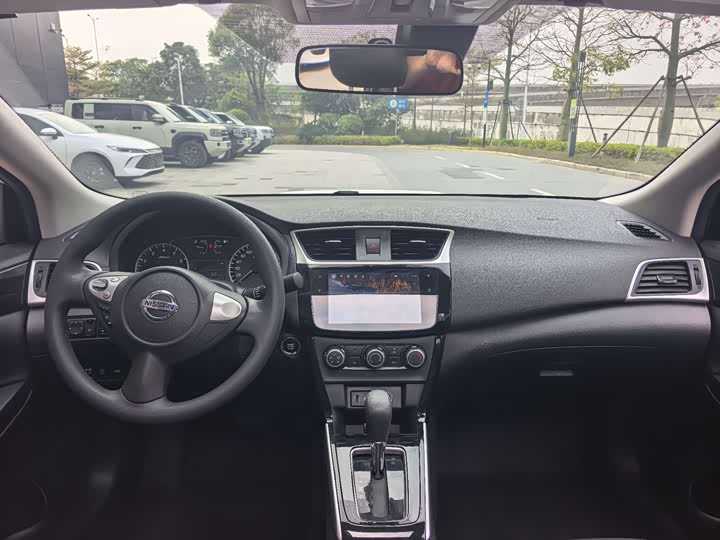 Фото 9 - Nissan Sylphy