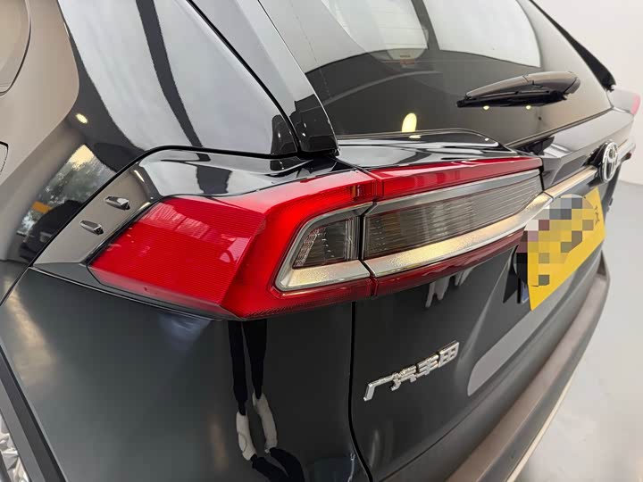 Фото 6 - Toyota Wildlander