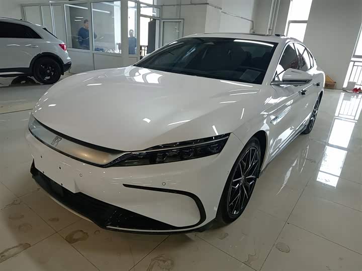 Фото 2 - BYD Han