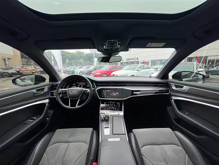 Фото 8 - Audi A6L