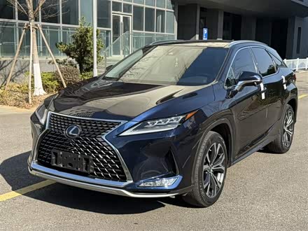 Фото 1 - Lexus RX