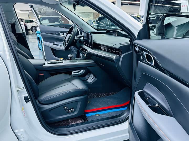 Фото 8 - Changan Oshan Z6