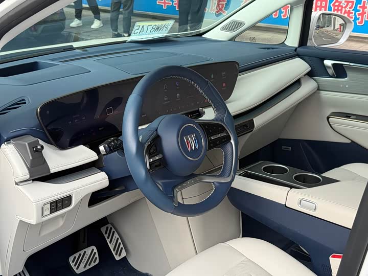 Фото 5 - Buick GL8 Hybrid