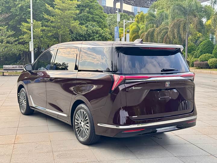 Фото 4 - Buick GL8 Hybrid