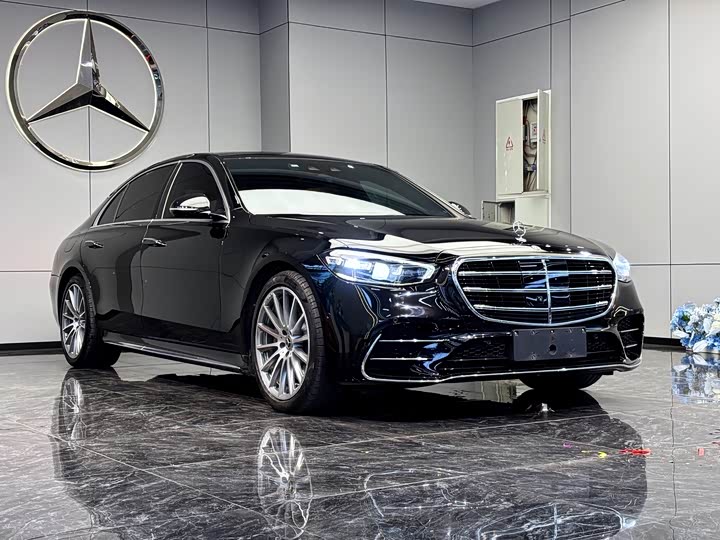 Фото 3 - Mercedes-Benz S-Class