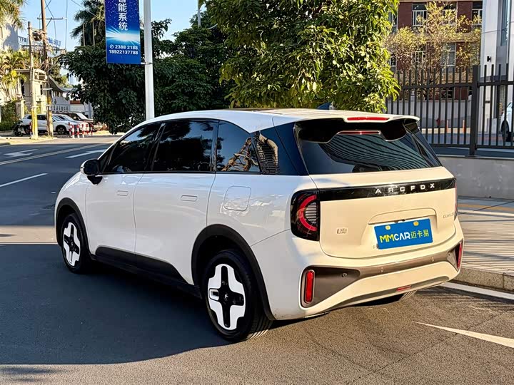 Фото 4 - BAIC Arcfox Kaola S