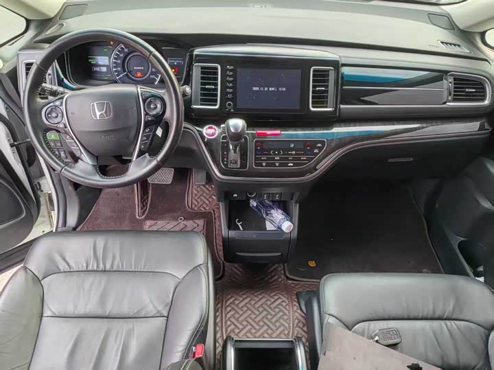 Фото 5 - Honda Elysion