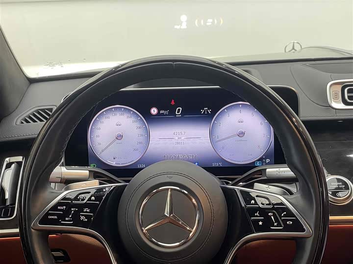 Фото 8 - Mercedes-Benz Maybach S-Class