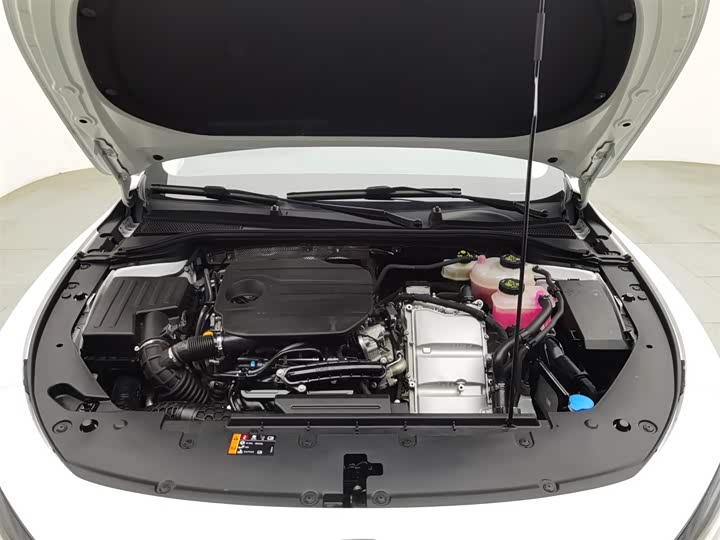 Фото 6 - Roewe D7