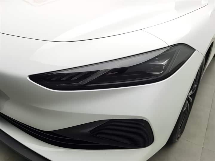 Фото 7 - Roewe D7