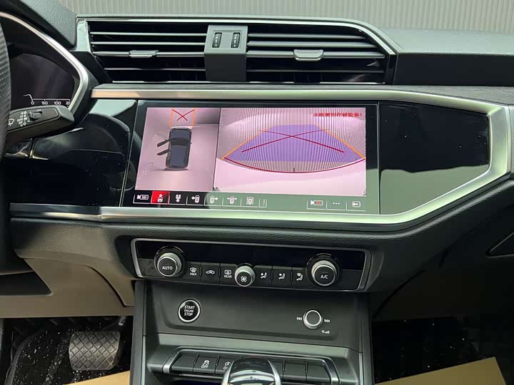 Фото 9 - Audi Q3 Sportback